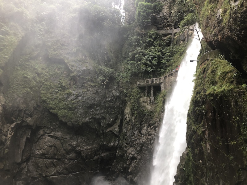 Biking the Ruta de las Cascadas to Puyo