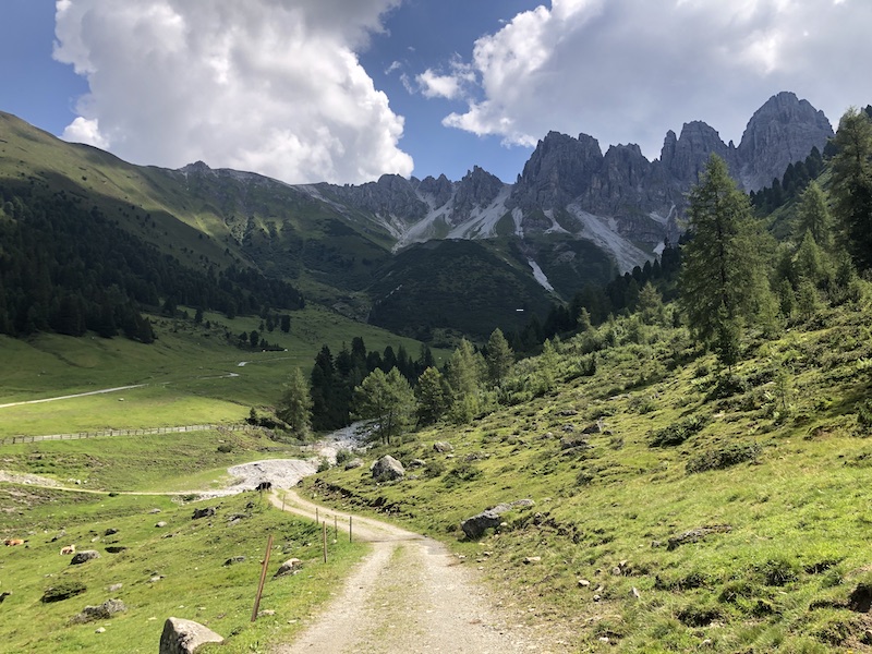 Hiking in Grinzens