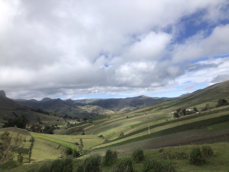 Quilotoa lagoon hike