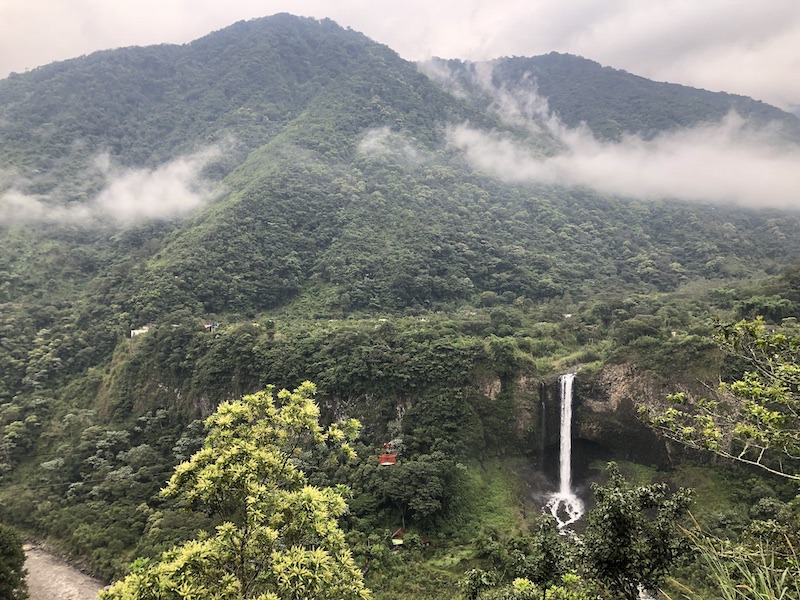 Biking the Ruta de las Cascadas to Puyo